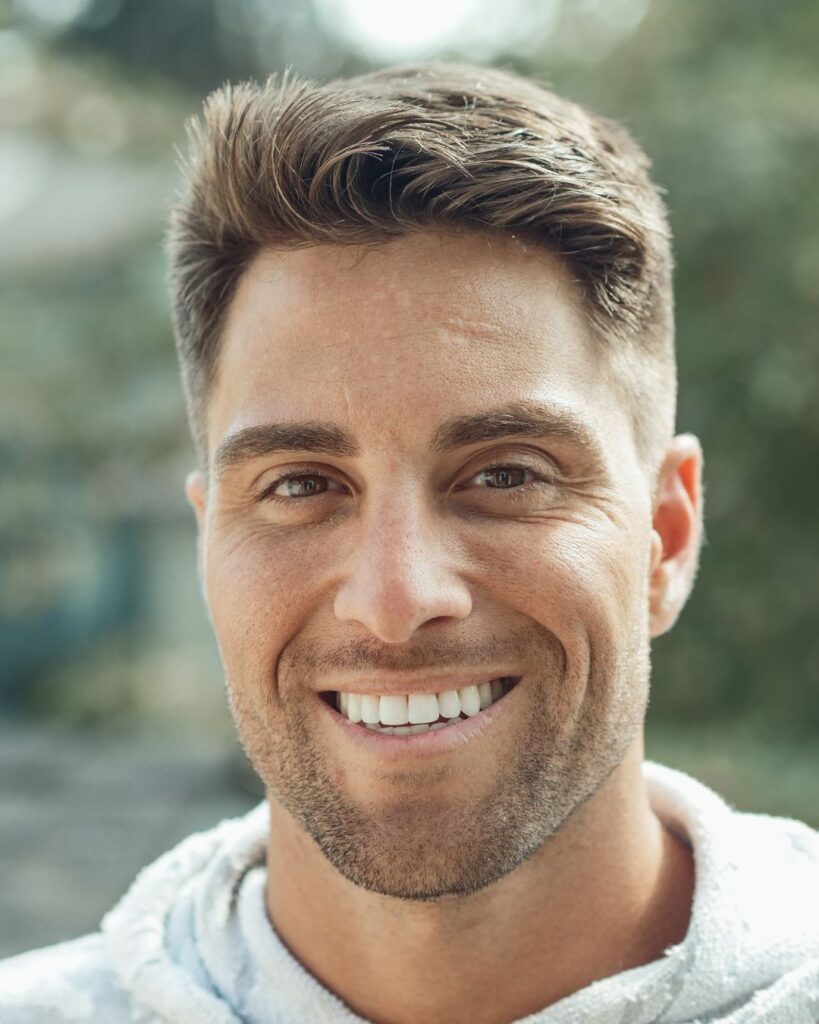 Greffe de cheveux naturelle au Centre L’Eden en France. Expertise médicale, résultats fiables et durables.